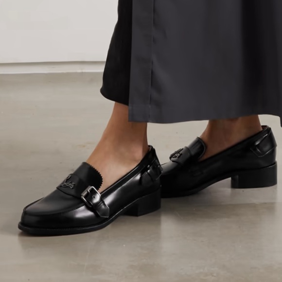 CHRISTIAN LOUBOUTIN
Monmoc Donna flat black loafer size 41
Brand new w/ box - Picture 4 of 10